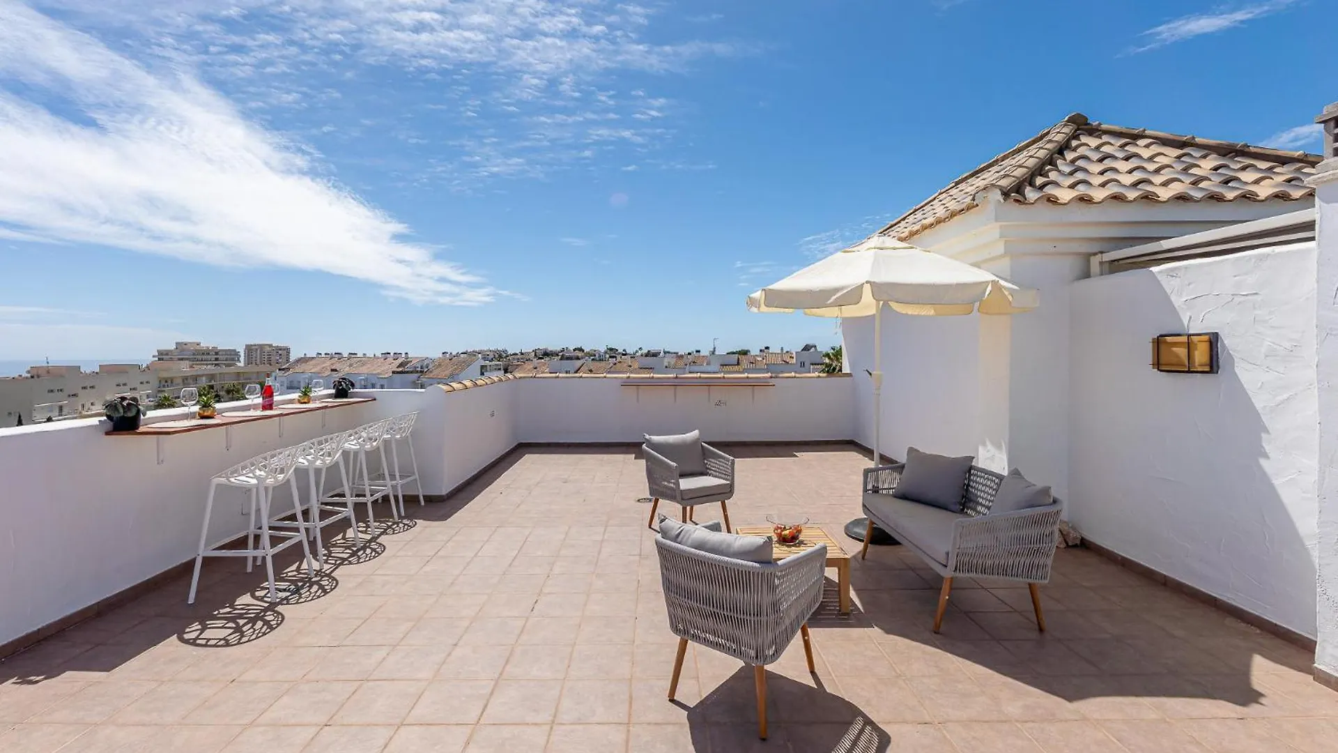 797 Holiday Rentals - Espectacular Atico Con Vistas Para 6 Benalmadena 0*,