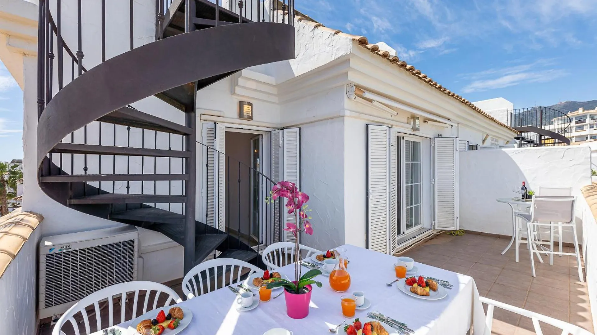 797 Holiday Rentals - Espectacular Atico Con Vistas Para 6 Benalmadena 0*,